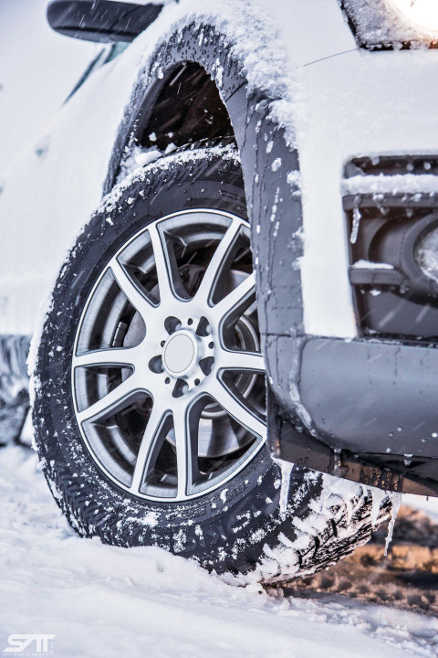 <p><strong>U susret nastupajućoj zimi, stručnjaci ADAK-a testirali su 16 zimskih pneumatika dimenzija 195/65 R15 i 18 u dimenzijama 225/50 R17, a mi prenosimo najznačajnije rezultate</strong>
